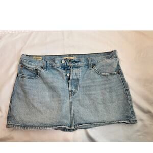 Levi’s Premium Icon Denim Mini Skirt Button Fly Women’s Size 33